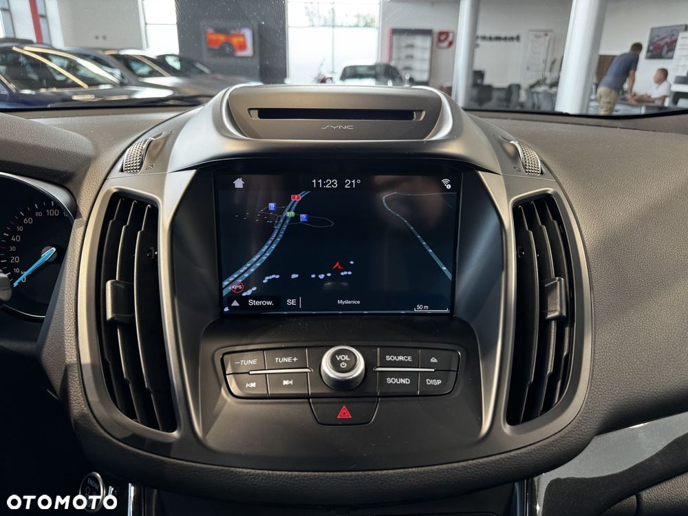 Ford Kuga - 25
