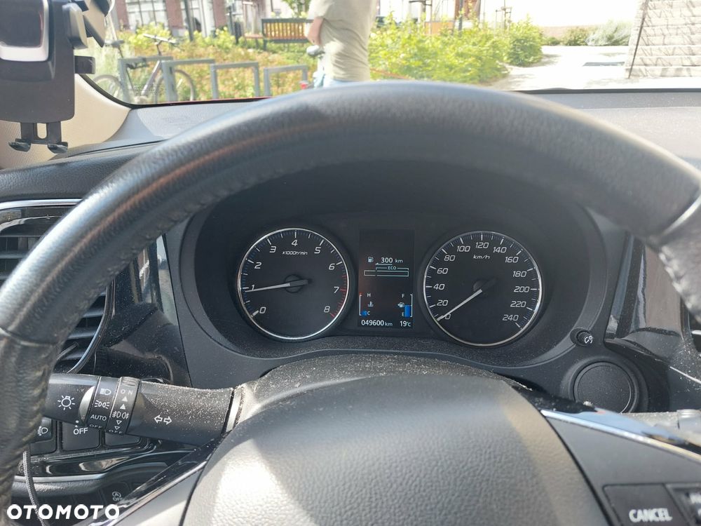 Mitsubishi Outlander 2.0 2WD Edition 100 - 4