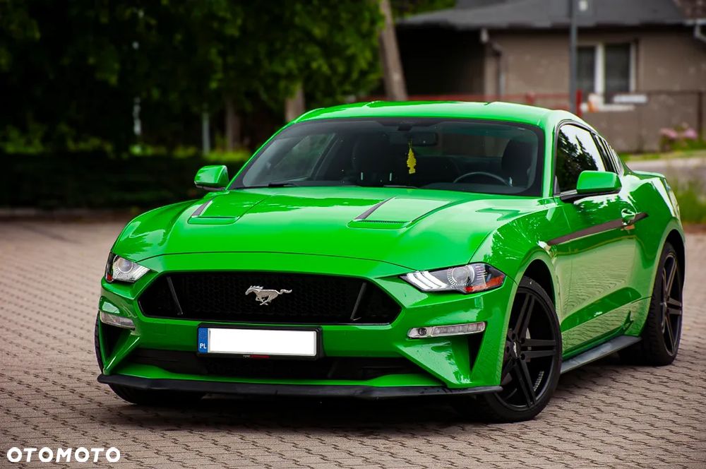 Ford Mustang - 1