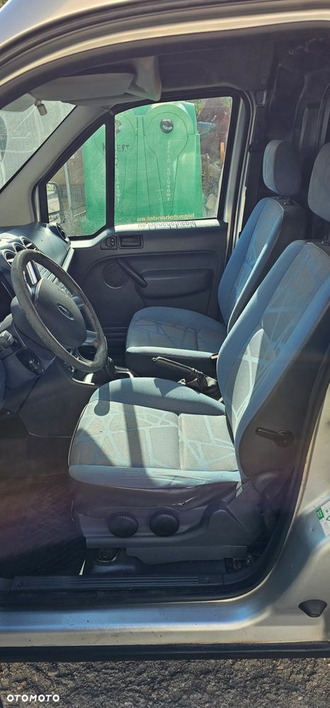 Ford Transit Connect - 8