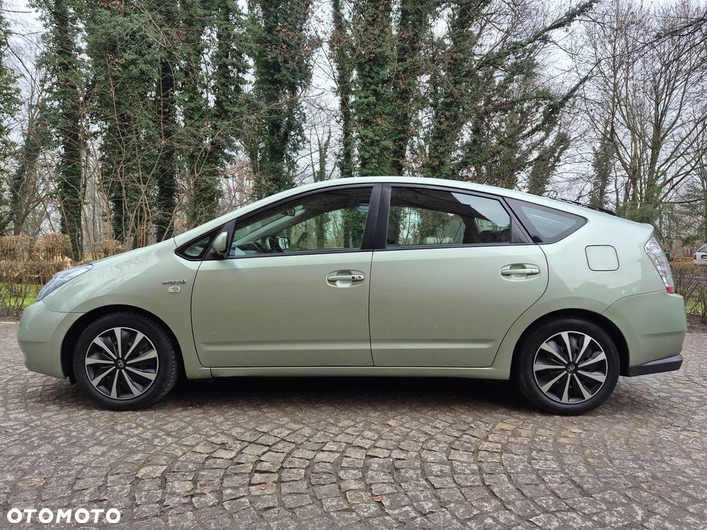 Toyota Prius 1.5 VVT-i Sol - 4