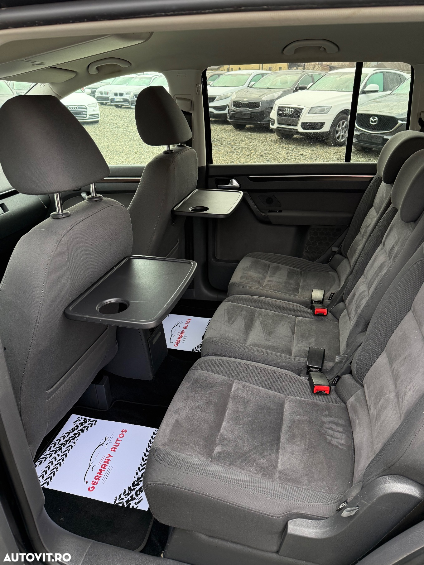 Volkswagen Touran 1.6 TDI DSG Highline - 21