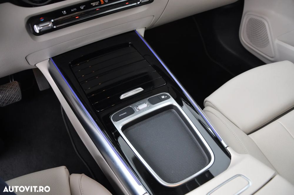 Mercedes-Benz GLA 200 d 4MATIC Aut. - 25