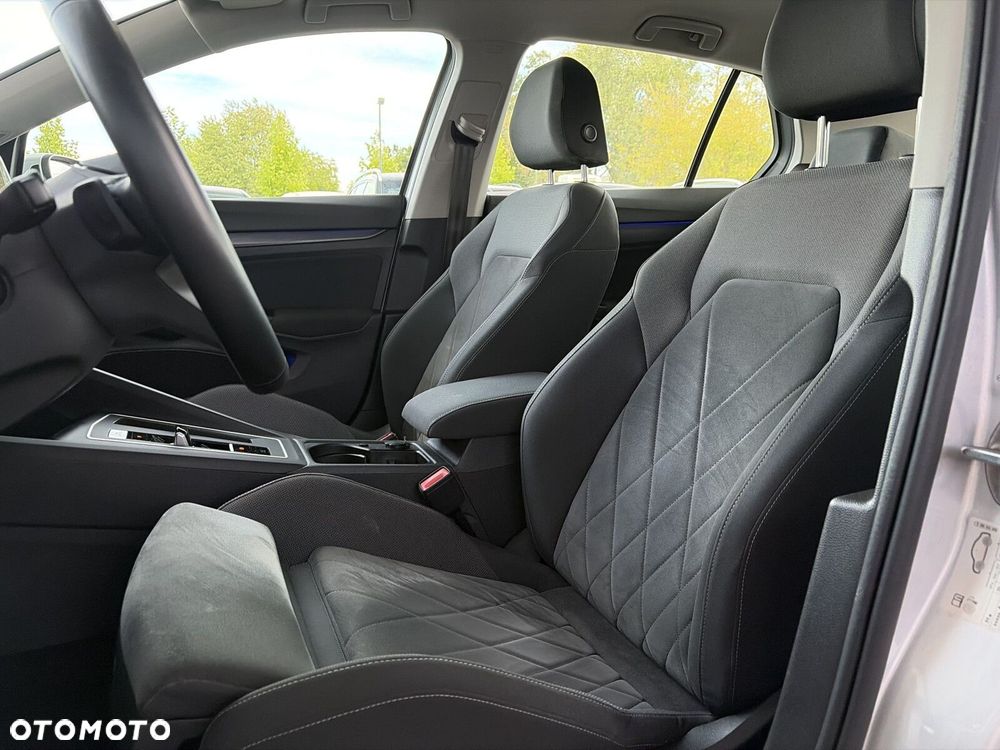 Volkswagen Golf 1.5 eTSI Style DSG - 14