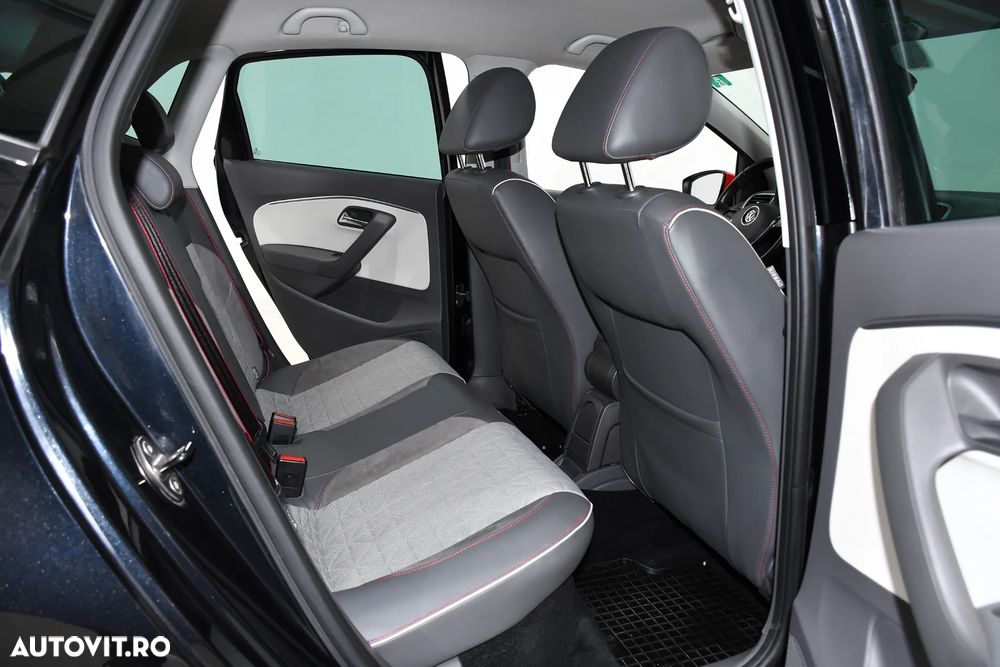 Volkswagen Polo 1.2 TSI Blue Motion Technology beats - 16