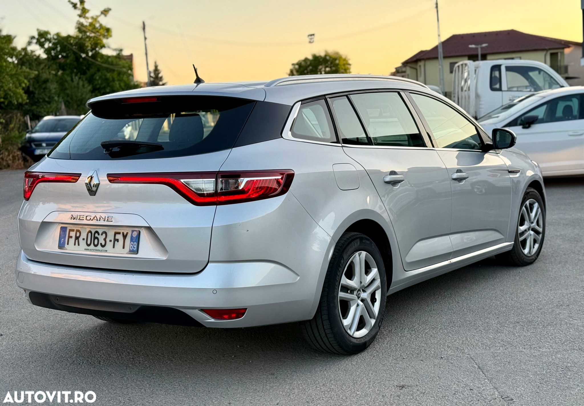 Renault Megane Blue dCi 116 Life - 4