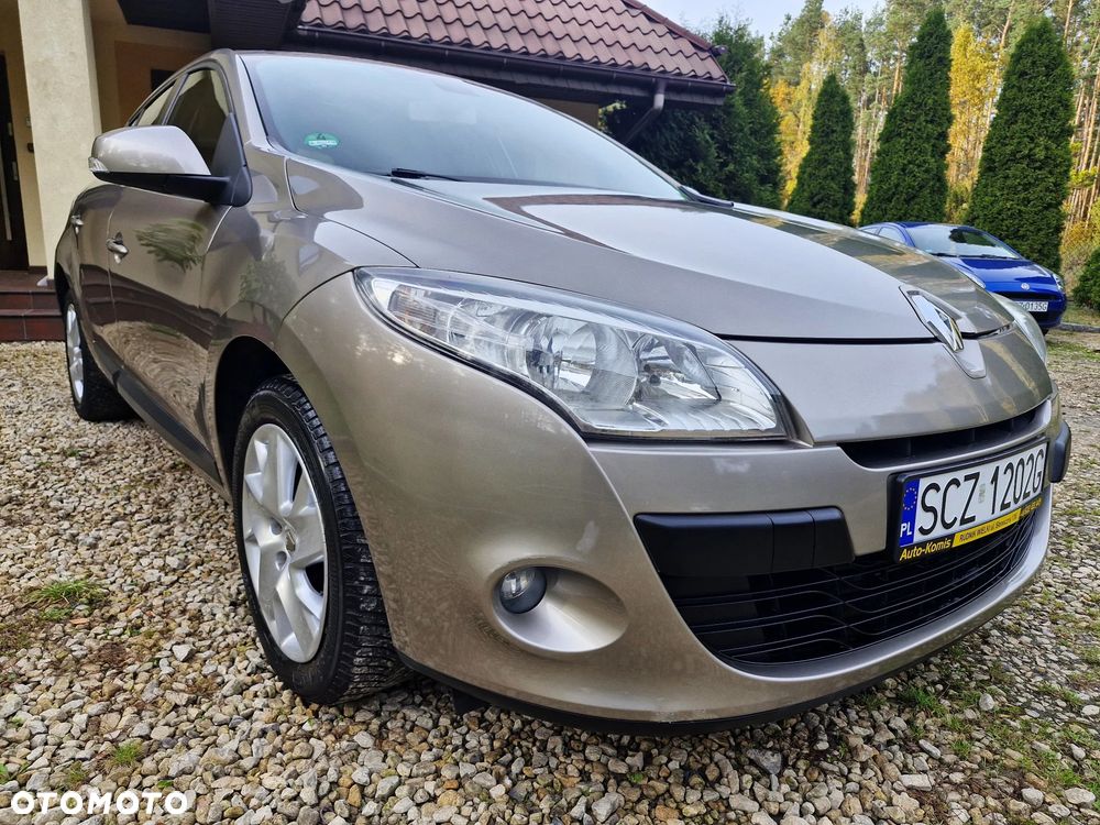 Renault Megane 2010 photo 2