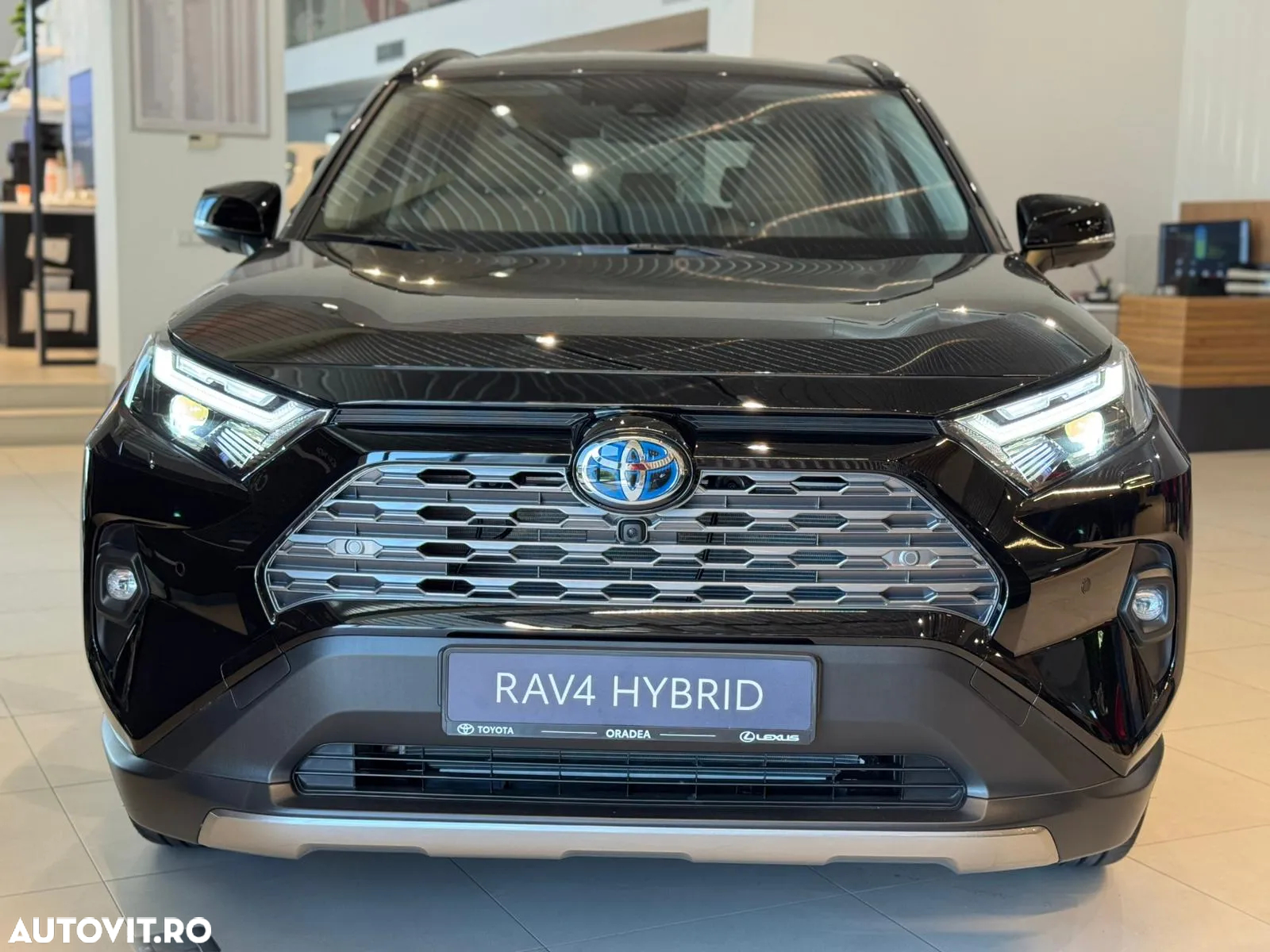 Toyota RAV4 2.5 Hybrid VVT-iE 4x4 Luxury - 2