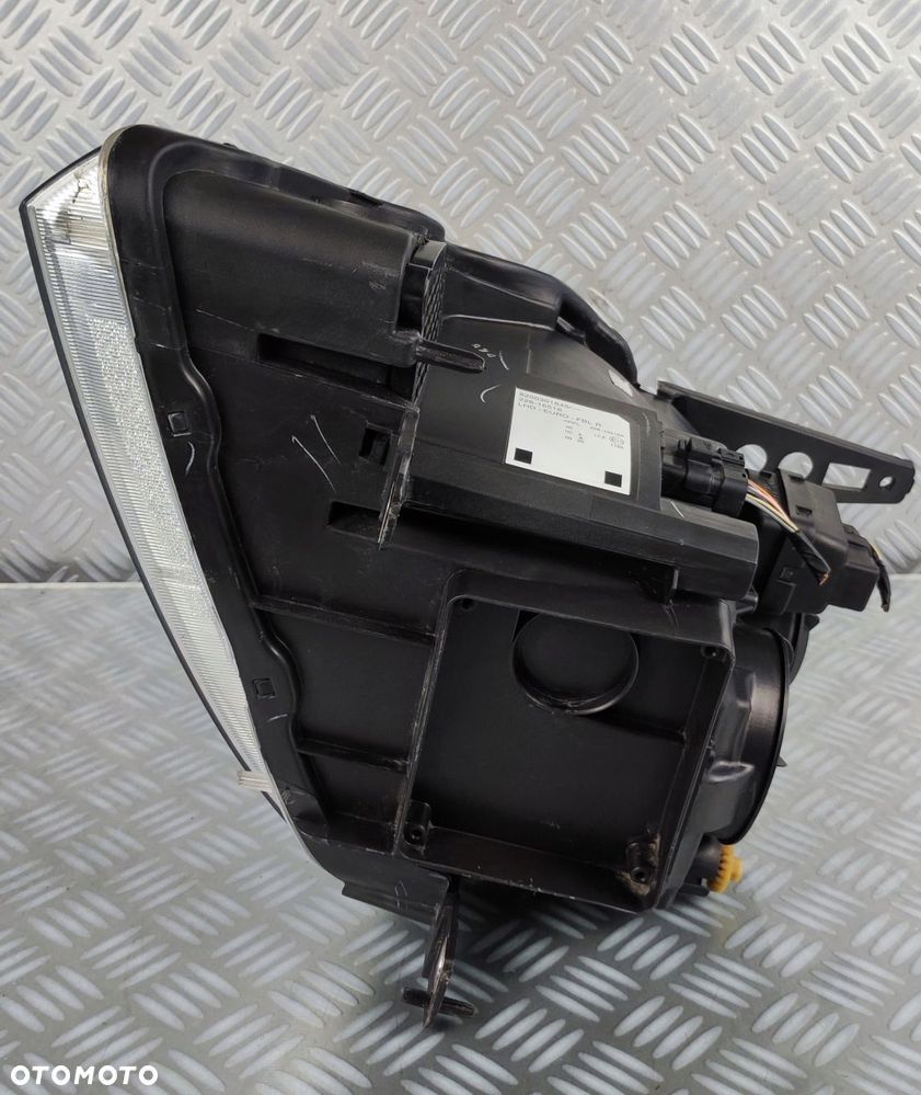 8200301845 reflektor lampa prawy prawa przód przednia RENAULT MODUS I EURO - 8