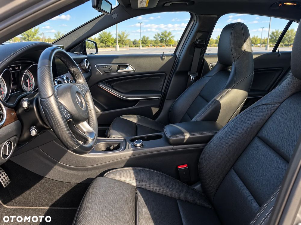 Mercedes-Benz GLA 220 4-Matic - 7