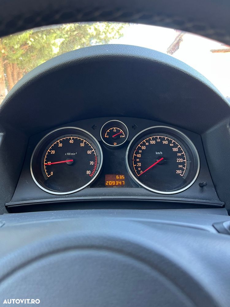 Opel Astra - 8