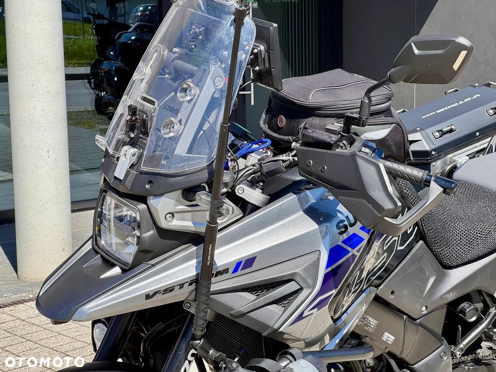 Suzuki V-STROM - 20