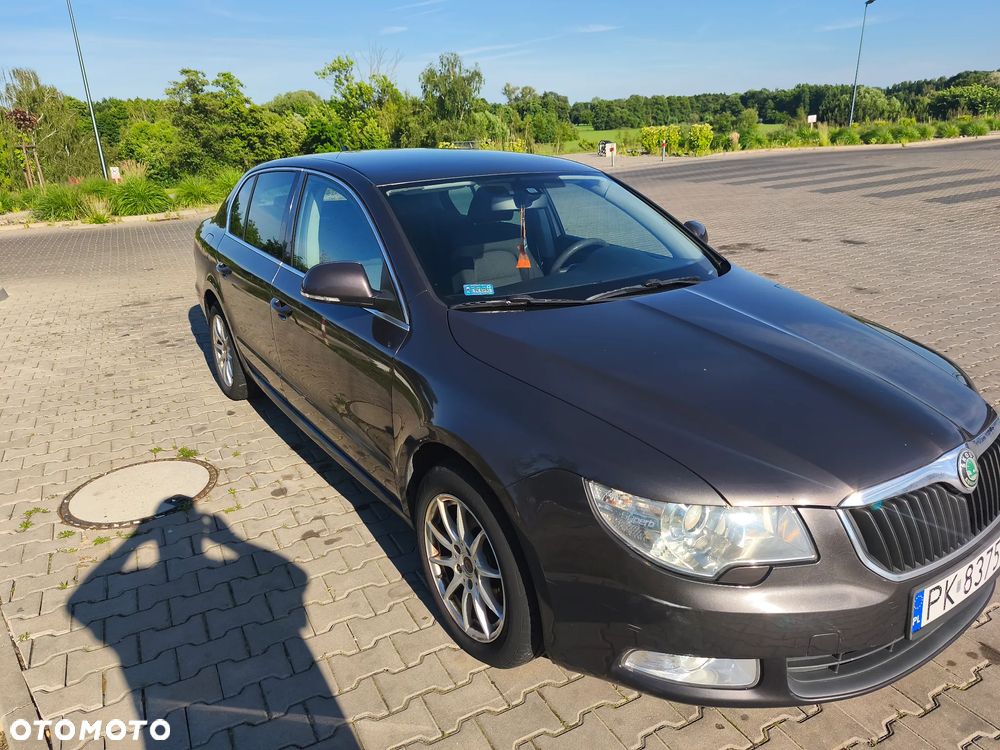 Skoda Superb 2.0 TDI Ambition DSG - 22