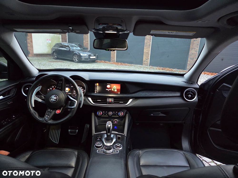 Alfa Romeo Stelvio 2.0 Turbo Veloce Q4 - 28