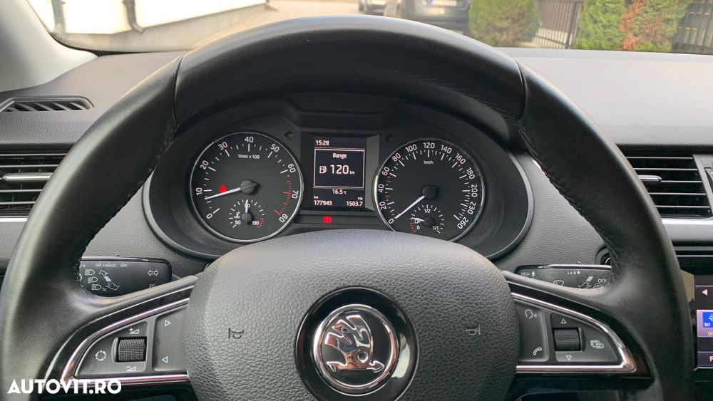 Skoda Octavia 1.4 TSI STYLE - 7