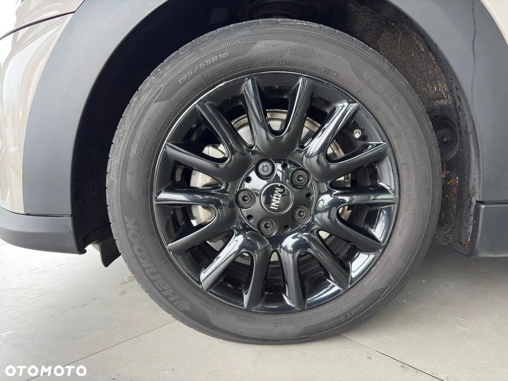 MINI Cooper Classic Trim - 25