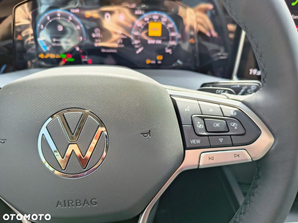 Volkswagen Golf 1.5 eTSI mHEV Life Plus DSG - 22