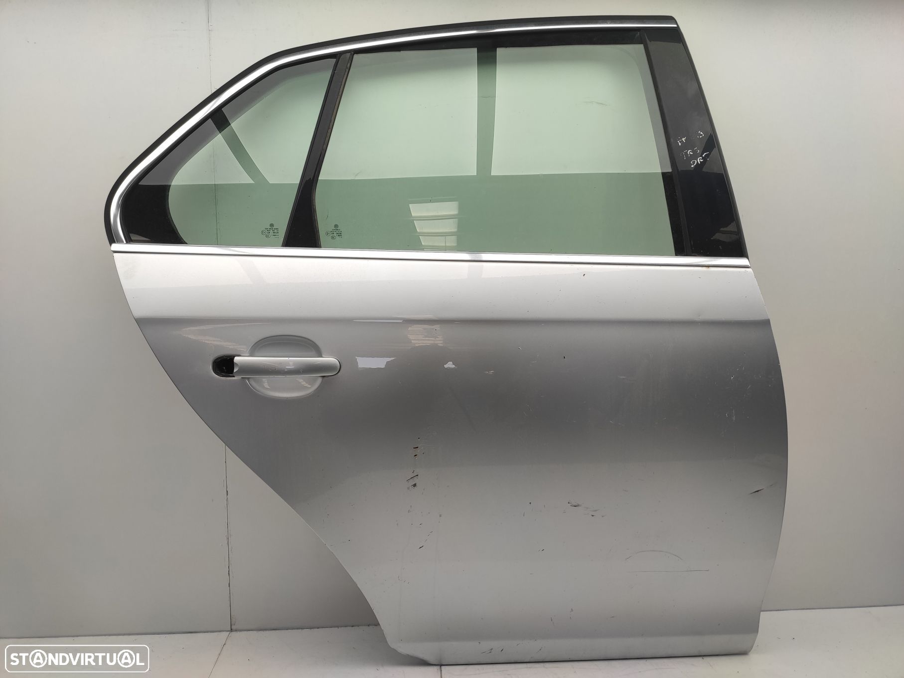 Porta trás direita VOLKSWAGEN Jetta III (1K2) - 1