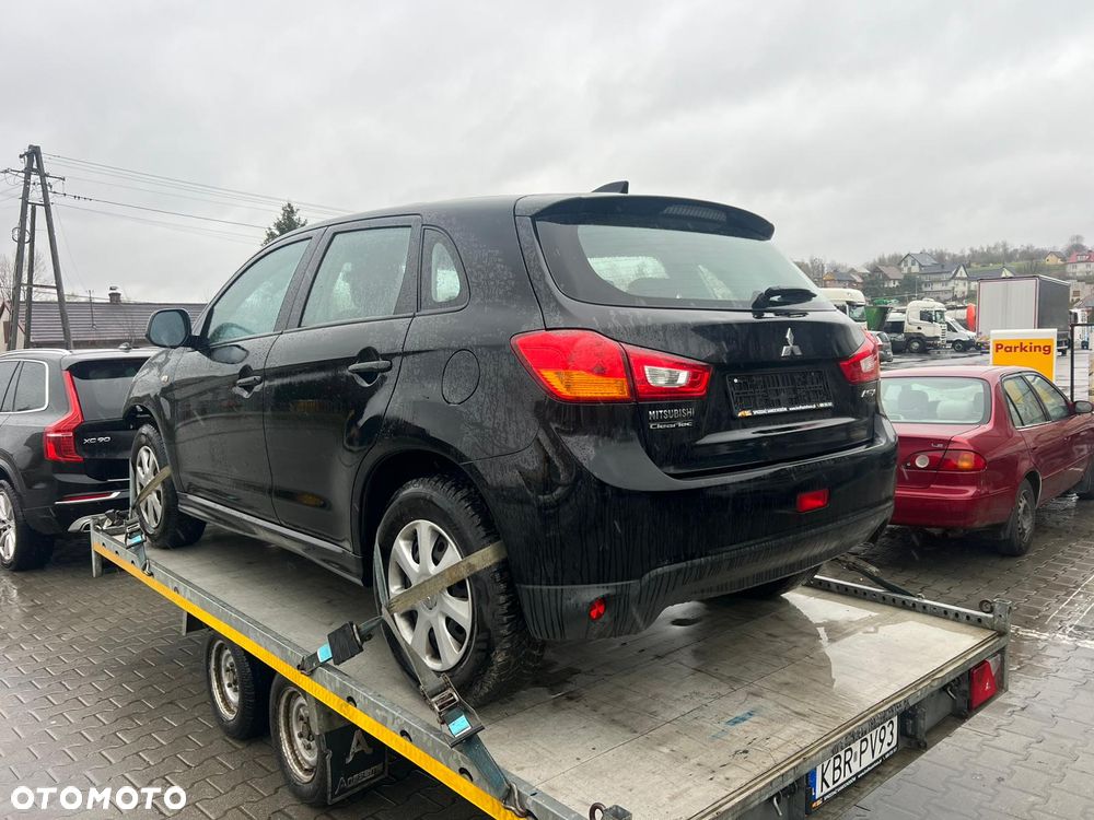 Mitsubishi ASX - 8