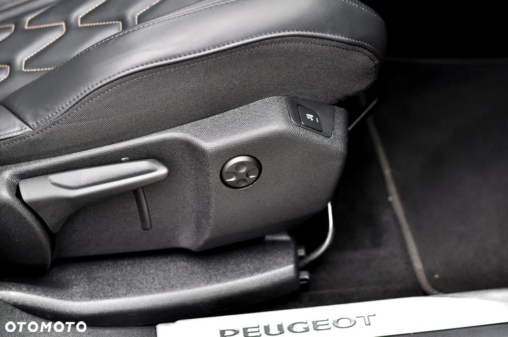 Peugeot 3008 1.5 BlueHDi GT Pack S&S EAT8 - 22