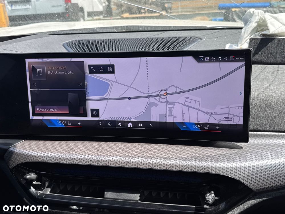 BMW Seria 3 320d xDrive MHEV M Sport sport - 29