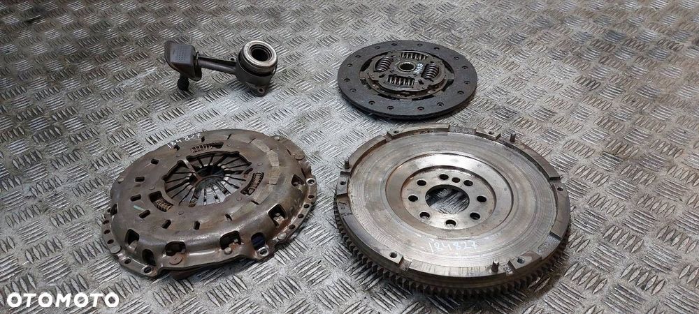 KOMPLETNE SZTYWNE SPRZĘGŁO TRANSIT V 2.2 TDCI - 1