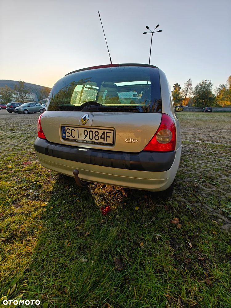 Renault Clio 1.6 16V Initiale - 7