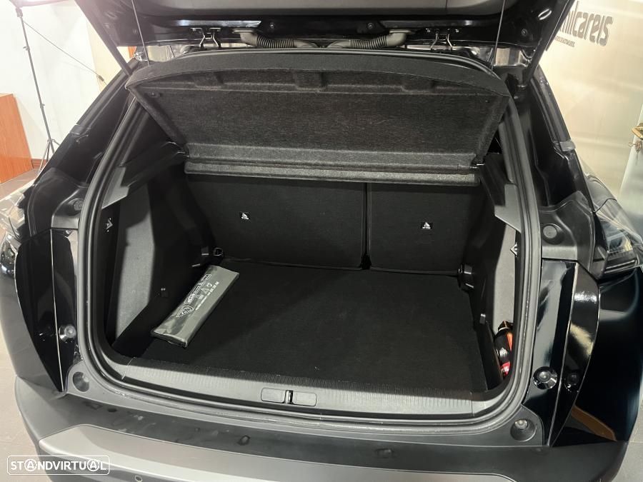 Peugeot 2008 1.2 Hybrid Allure e-DCS6 - 8