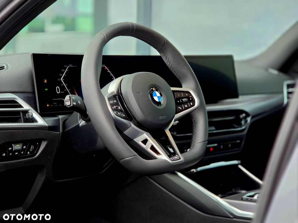 BMW Seria 3 330i xDrive M Sport - 20