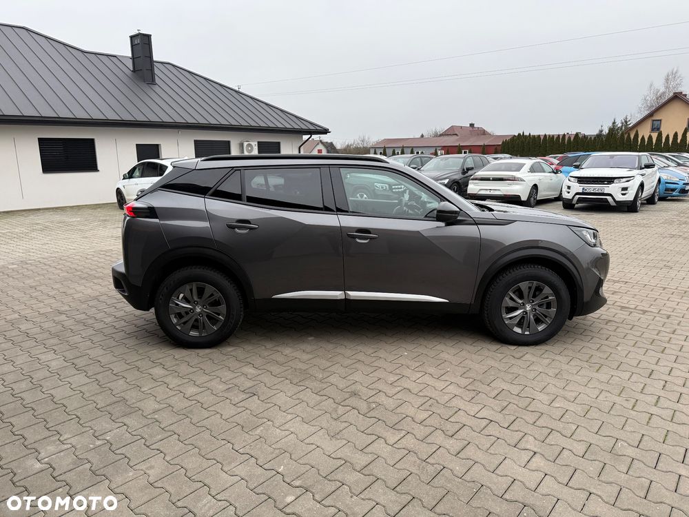 Peugeot 2008 1.2 PureTech Allure S&S EAT8 - 11