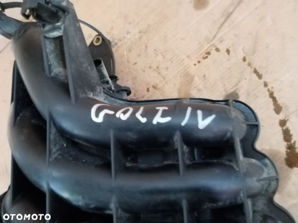 Kolektor ssący VW Golf IV 4 1.4 16V 036129711CE - 6