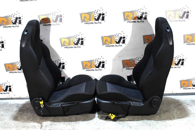 Bancos Peugeot RCZ em Tecido - 7