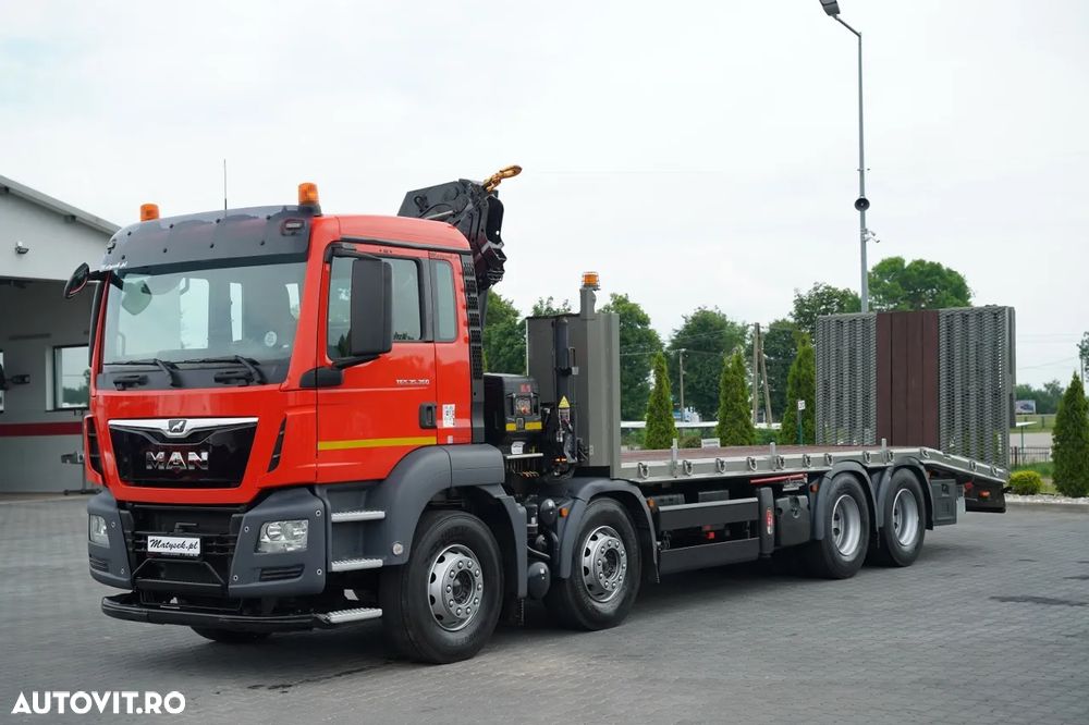 MAN TGS 35.360 / 8x2-4 / REMORCA AUTO + HIAB 228 E-2 HGV / PUNTE RIDICATĂ / COMANDE HIDRAULICE / TELECOMANDĂ / TROLIU / - 9