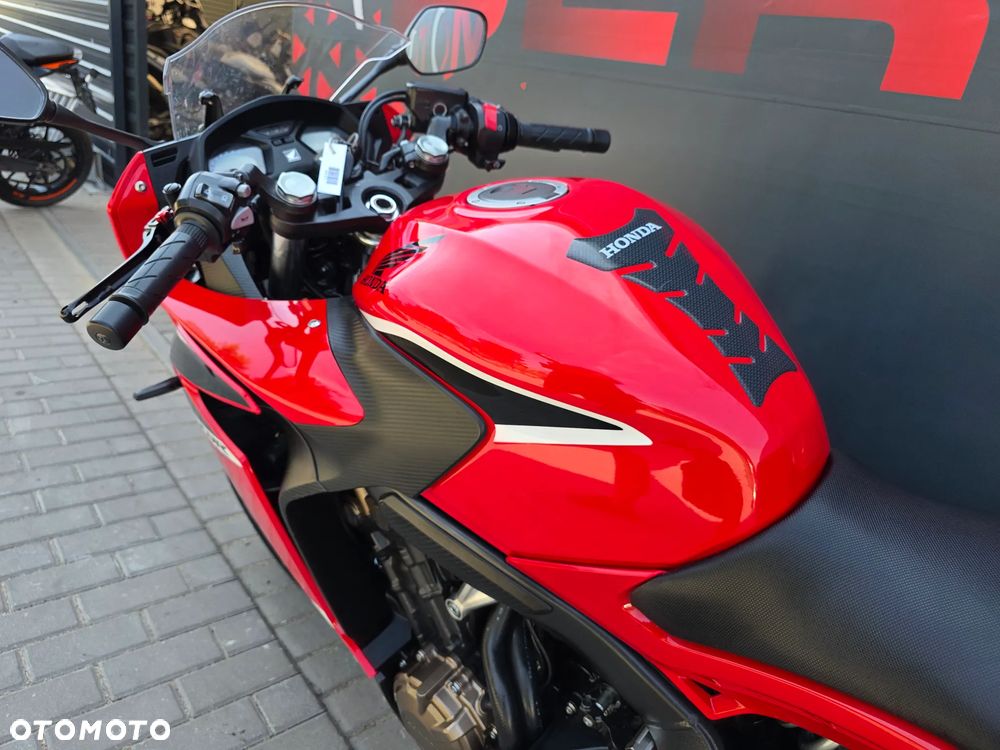 Honda CBR - 9