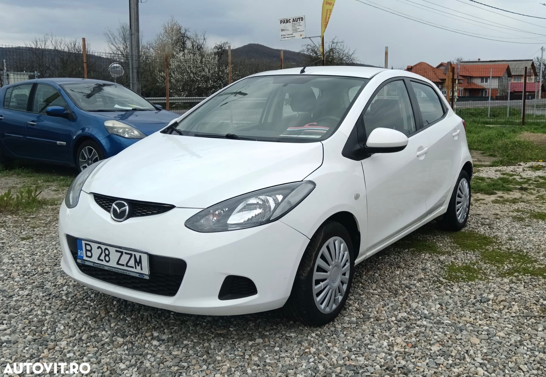 Mazda 2 1.3i TE - 2