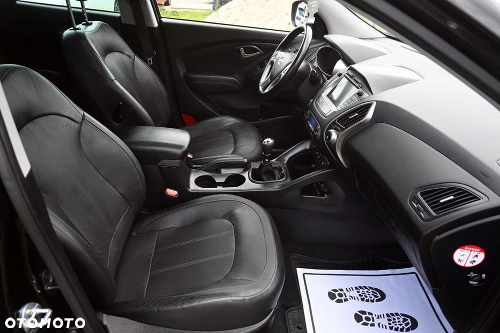 Hyundai ix35 1.6 2WD Fifa World Cup Edition - 30