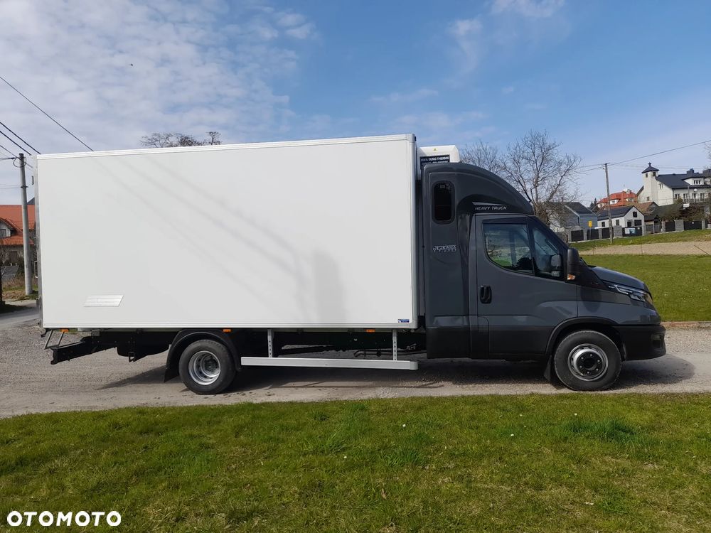 Iveco DAILY 70C18 72C18 --NOWY-- dmc 7,2T 180Koni MROŹNIA -20+30 ZASILANIE ZEWNETRZNE chłodnia kontener SYPIALNIA  model PRZED liftingiem!!! bez radarów bez wagi!!! POLSKI SALON -- NOWY-- GWARANCJA-- - 9