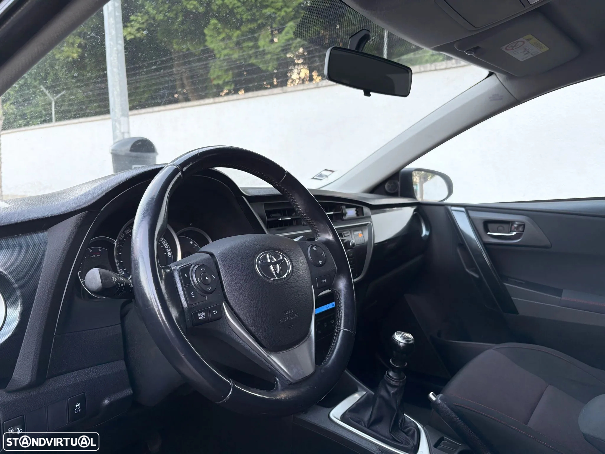 Toyota Auris Touring Sports 1.4 D-4D Comfort+Pack Sport - 16