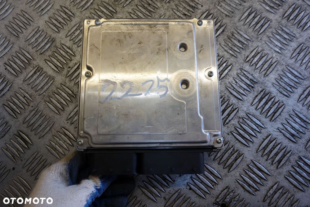 STEROWNIK SILNIKA KOMPUTER 5 E61 2.5 D 7795553 0281011120 BMW 2003-2007 - 2