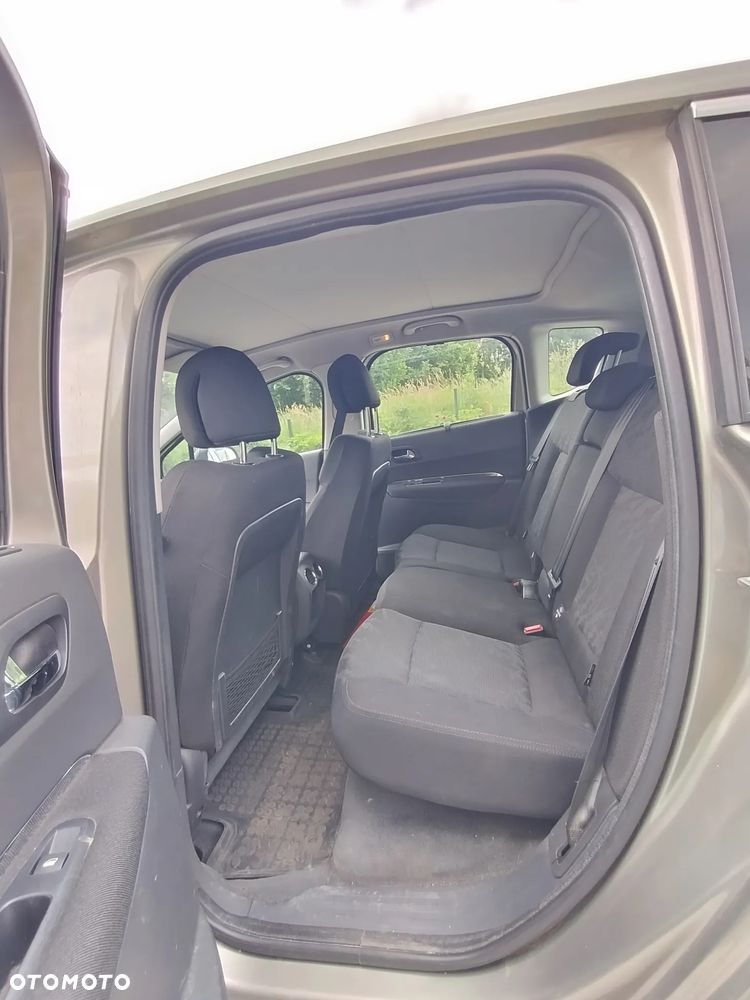 Peugeot 3008 1.6 HDi Premium - 12