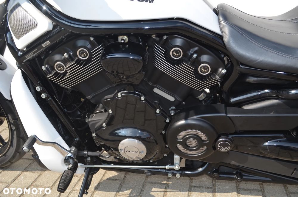 Harley-Davidson V-Rod Night Rod - 24