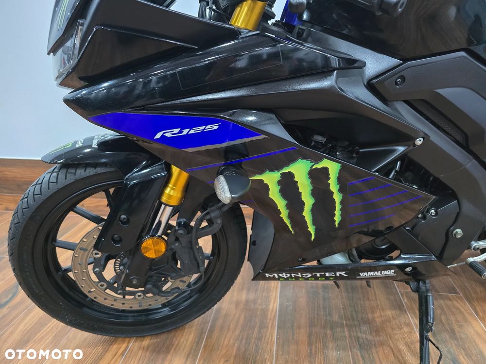 Yamaha YZF - 10