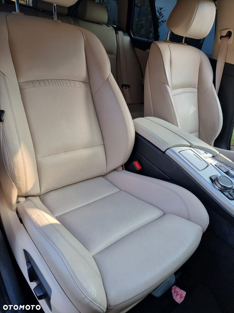 BMW Seria 5 520d xDrive Sport Line - 13