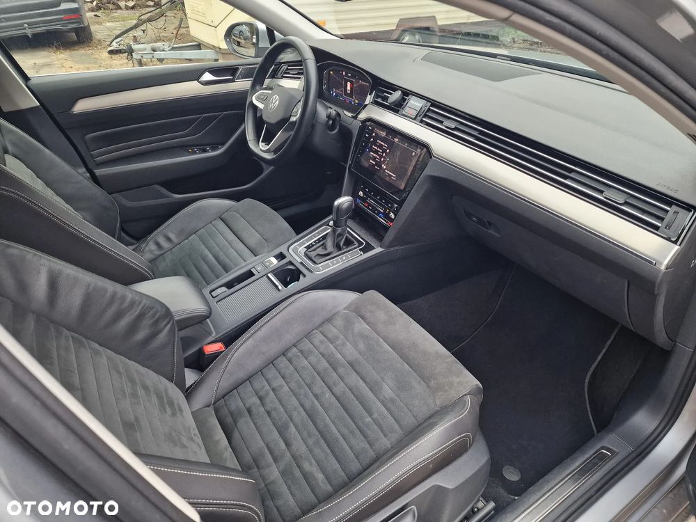 Volkswagen Passat 2.0 TDI SCR DSG Business - 13