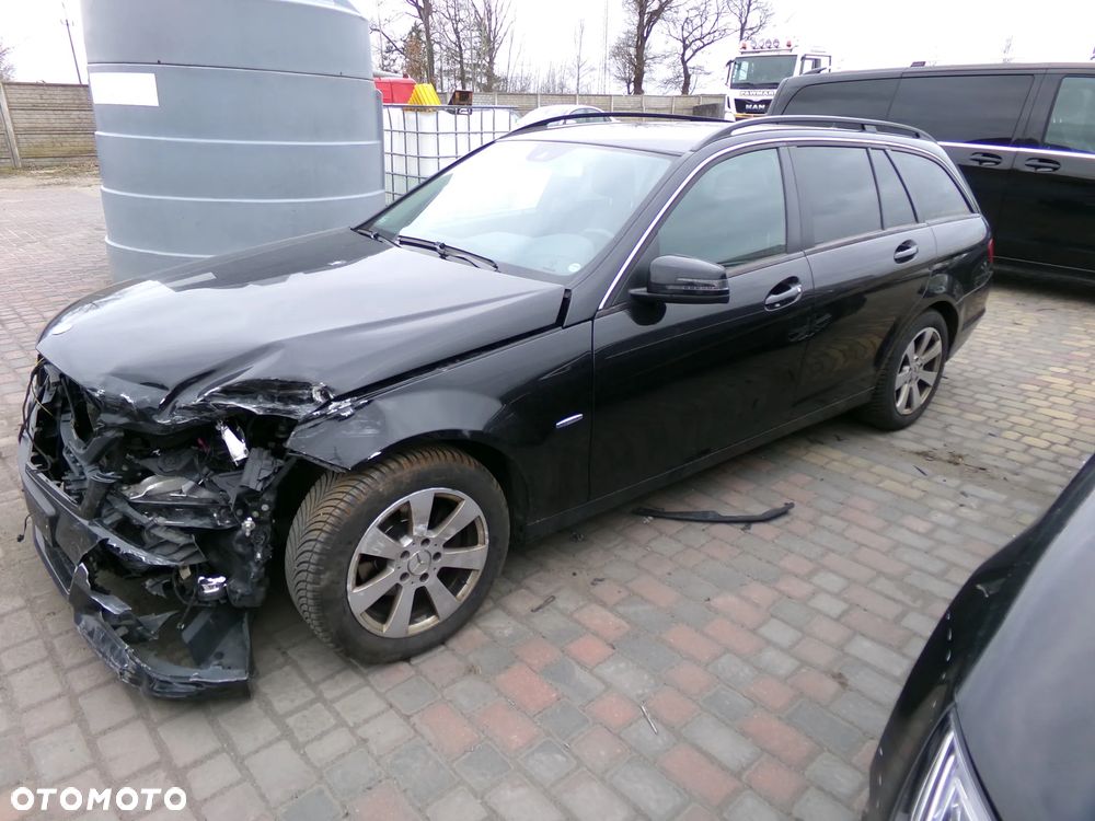 Mercedes-Benz Klasa C 200 CDI DPF Automatik BlueEFFICIENCY - 7