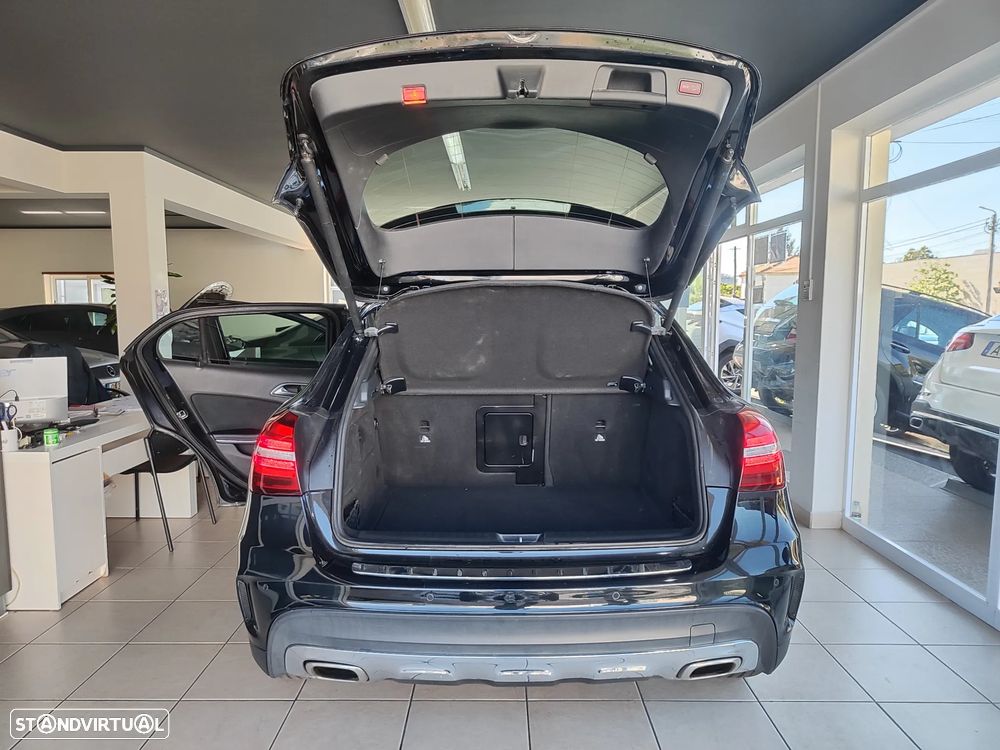 Mercedes-Benz GLA 200 d 7G-DCT AMG Line - 16