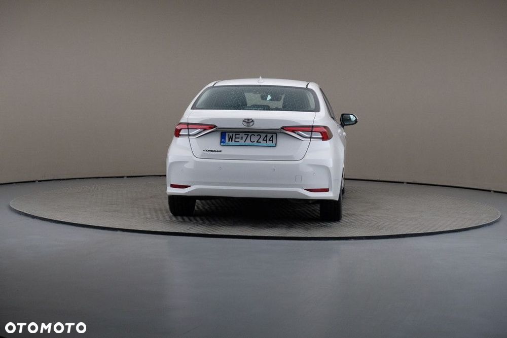 Toyota Corolla - 5