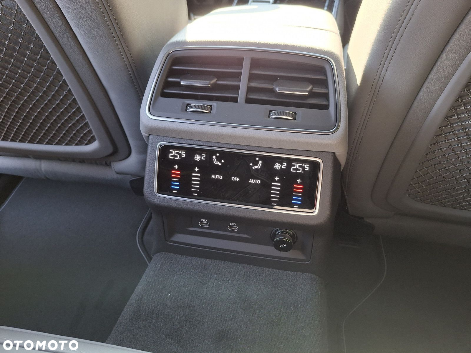 Audi A6 - 24