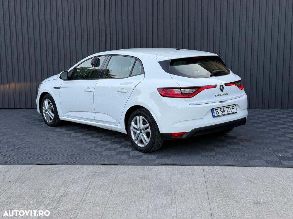 Renault Megane - 5