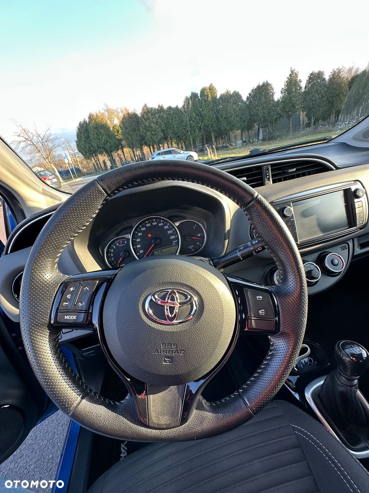 Toyota Yaris 1.33 Premium EU6 - 8